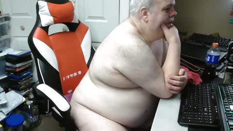 Chubby online show from September 8, 2025, 4:28 pm