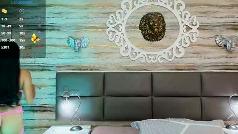 ...   ... online show from February 2, 2025, 4:05 am