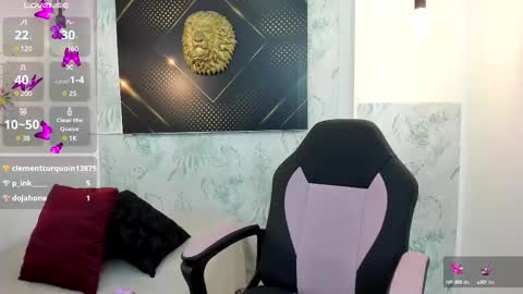 ...   ... online show from March 11, 2025, 5:46 pm