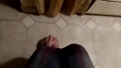 ciccilli online show from October 31, 2025, 12:33 am