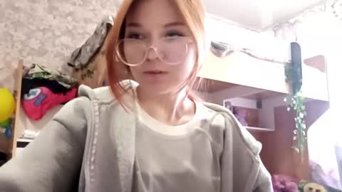 Hello Eva here   Help me to make 100 thumbs up 333 online show from October 22, 2025, 9:09 am