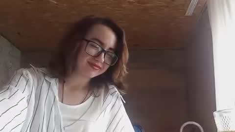 Snapshot of cicelyphaup chatting on June 15, 2026, 8:27 am Olivia online show from June 15, 2026, 8:27 am