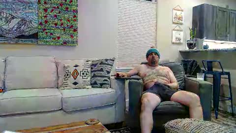 cinapw online show from February 18, 2025, 1:21 am