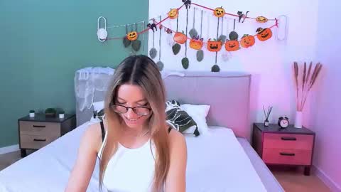 cindymori online show from October 26, 2025, 2:34 pm