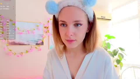 Snapshot of cindyreming01 chatting on September 11, 2025, 6:57 am indy online show from September 11, 2025, 6:57 am