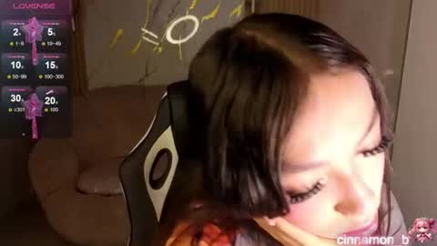 Snapshot of cinnamon_b chatting on June 20, 2026, 1:03 pm Cinnamon online show from June 20, 2026, 1:03 pm