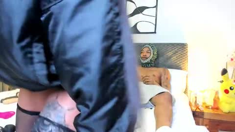 Snapshot of cinnamon_lips07 chatting on October 11, 2025, 6:06 pm Indie online show from October 11, 2025, 6:06 pm