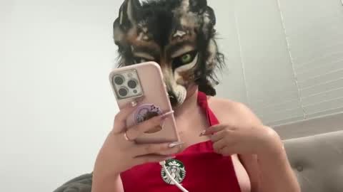 Nicky online show from September 20, 2025, 4:57 am