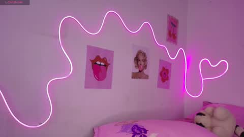 cinniaa online show from May 15, 2026, 3:02 am