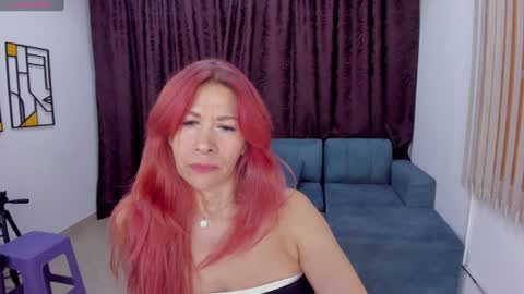 Snapshot of cintiagreyx chatting on January 15, 2025, 11:32 am CINTIA online show from January 15, 2025, 11:32 am