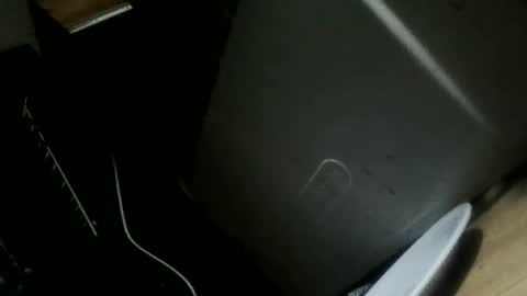 oilywanker online show from December 1, 2024, 5:46 pm