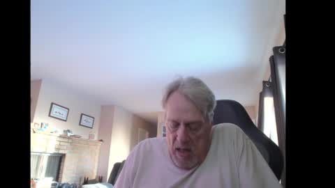 Snapshot of cjscout chatting on December 6, 2024, 9:57 pm cjscout online show from December 6, 2024, 9:57 pm