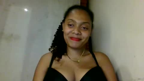 ckamilla45 online show from September 11, 2025, 5:57 pm