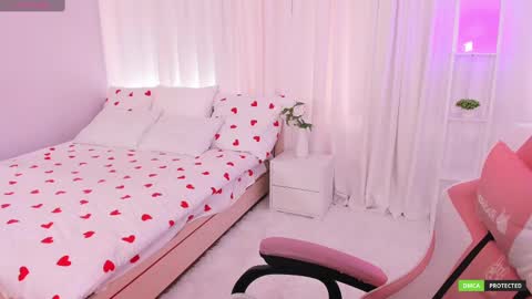 Claire Faers online show from March 4, 2025, 9:07 am