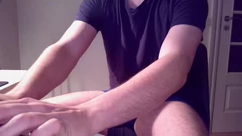 clamshive7 online show from December 2, 2025, 9:10 pm