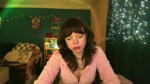 Snapshot of clancyosbourne chatting on February 24, 2026, 7:01 pm Clancy online show from February 24, 2026, 7:01 pm