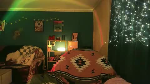 Snapshot of clancyosbourne chatting on February 25, 2026, 7:01 pm Clancy online show from February 25, 2026, 7:01 pm