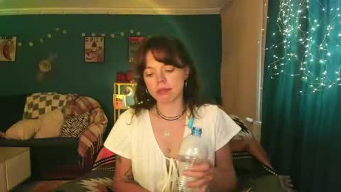 Snapshot of clancyosbourne chatting on May 31, 2026, 4:47 pm Clancy online show from May 31, 2026, 4:47 pm