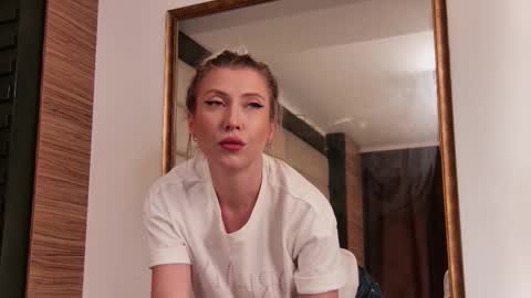 Snapshot of claraecho_ chatting on September 11, 2025, 3:50 am Clara online show from September 11, 2025, 3:50 am
