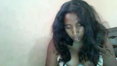 Clarah0123 online show from February 5, 2025, 6:13 am