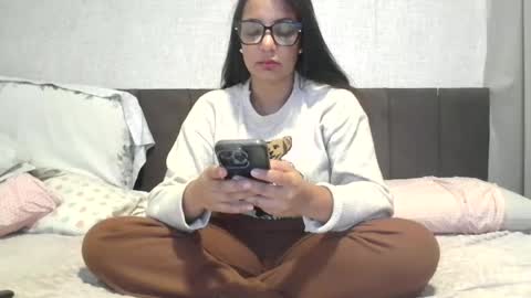clarismia online show from July 2, 2026, 3:23 am