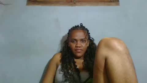 clarisse98 online show from November 3, 2025, 9:32 am