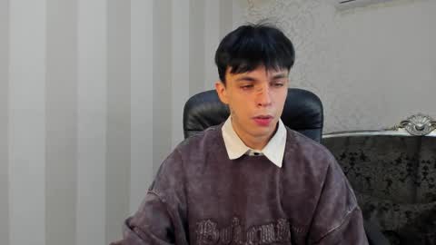 Snapshot of clarkbev chatting on February 22, 2026, 9:02 pm Clark online show from February 22, 2026, 9:02 pm