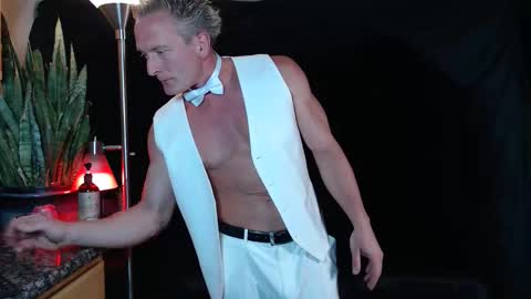 clarkekentxxxx online show from April 27, 2026, 12:19 am