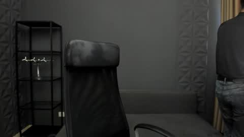 Snapshot of clarkslade chatting on October 17, 2025, 10:29 am ClarkSlade online show from October 17, 2025, 10:29 am