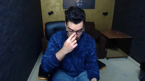 Snapshot of clarkslade chatting on October 29, 2025, 11:23 am ClarkSlade online show from October 29, 2025, 11:23 am