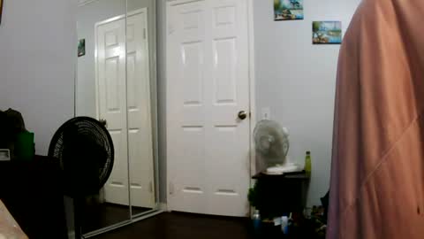 Claudia online show from June 11, 2026, 1:53 pm