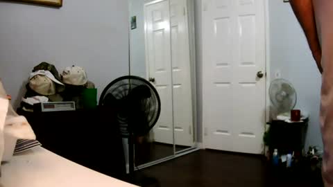 Claudia online show from June 15, 2026, 1:46 pm