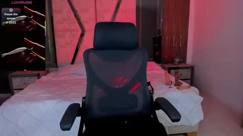 Cleo Adams online show from October 8, 2025, 4:54 am