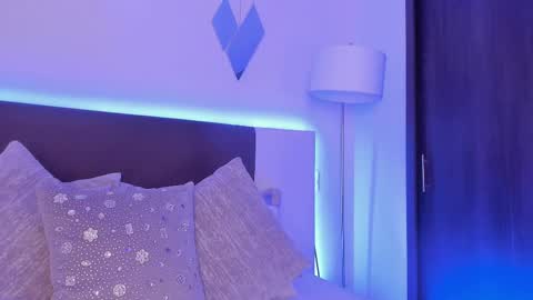 . Cleo Jhonson . online show from February 21, 2025, 5:56 am