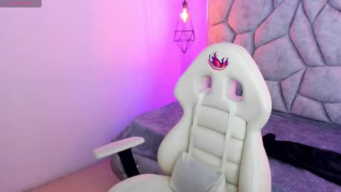 cleoopatraa__ online show from November 1, 2025, 7:49 pm