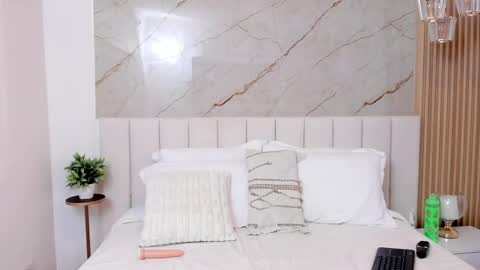   online show from April 29, 2026, 8:59 pm