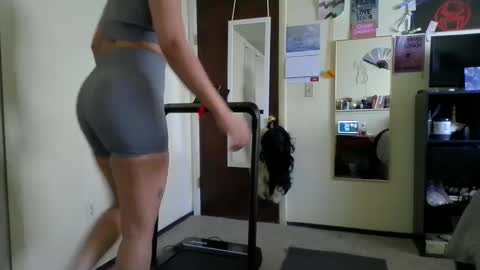 High Queen Clio online show from February 5, 2025, 5:53 pm