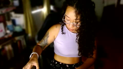 Clitia online show from April 19, 2026, 1:38 am