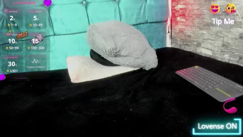 cloe66 online show from October 24, 2025, 12:56 pm