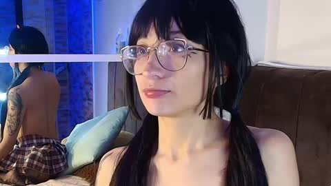 Cloe Leeee online show from September 17, 2025, 1:02 pm