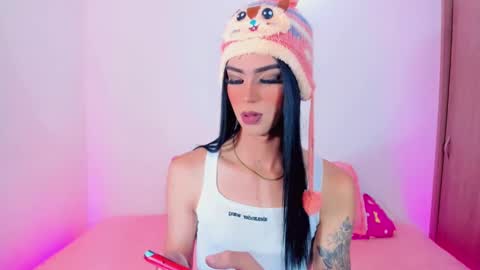 CLOE REMINTON online show from March 10, 2025, 6:49 am