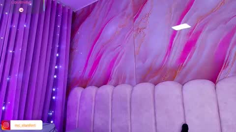 Cloe  Stanfort online show from February 11, 2026, 7:19 pm