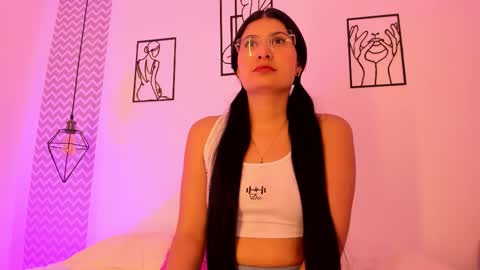 cloe online show from November 20, 2025, 9:03 pm