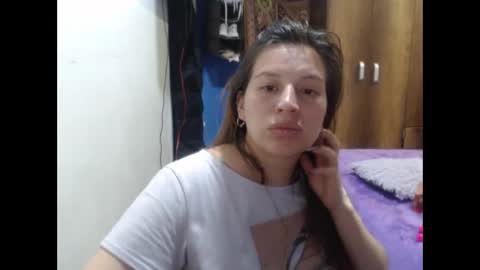 Snapshot of cloepregnant25 chatting on March 30, 2026, 12:55 am cloepregnant25 online show from March 30, 2026, 12:55 am