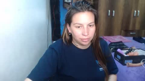 Snapshot of cloepregnant25 chatting on March 30, 2026, 8:32 pm cloepregnant25 online show from March 30, 2026, 8:32 pm