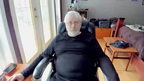 cloudalert62 online show from November 28, 2025, 6:54 pm