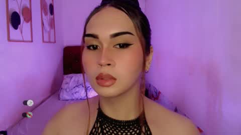 Snapshot of cloudia_babe chatting on October 30, 2025, 3:52 am Cloudia babe69 online show from October 30, 2025, 3:52 am