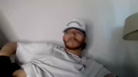 Snapshot of cloudyydayzz chatting on April 2, 2026, 1:58 am tallhungandcloudy online show from April 2, 2026, 1:58 am