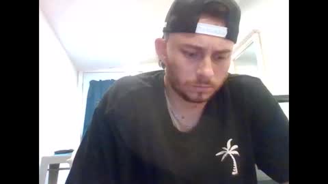 Snapshot of cloudyydayzz chatting on May 6, 2026, 3:57 am tallhungandcloudy online show from May 6, 2026, 3:57 am