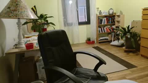 clouplefun online show from January 6, 2025, 5:52 am